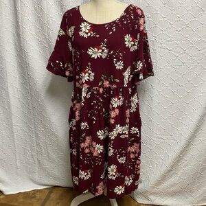 Tralilbee size 2X burgundy w white and pink floral ruffle‎ sleeves has pockets